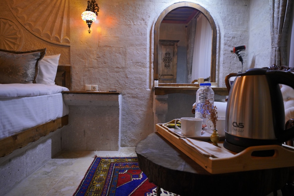 Hanzade Deluxe Stone Room - Photo 23