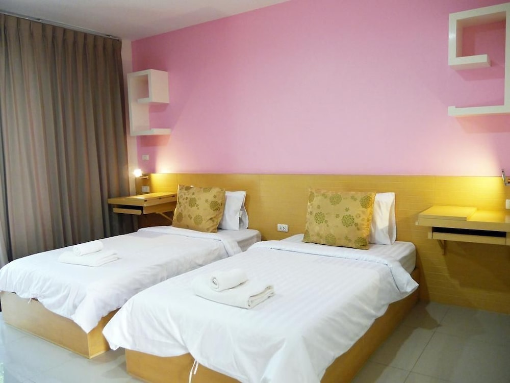 Deluxe Room - Photo 1