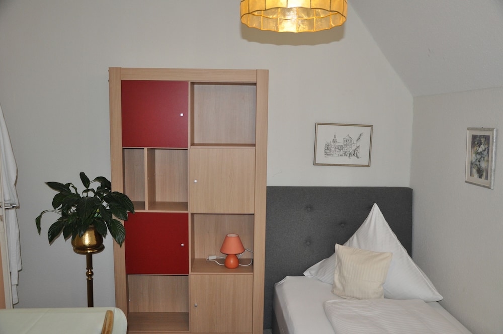 Basic Room, 1 Twin Bed, Non Smoking photo 1