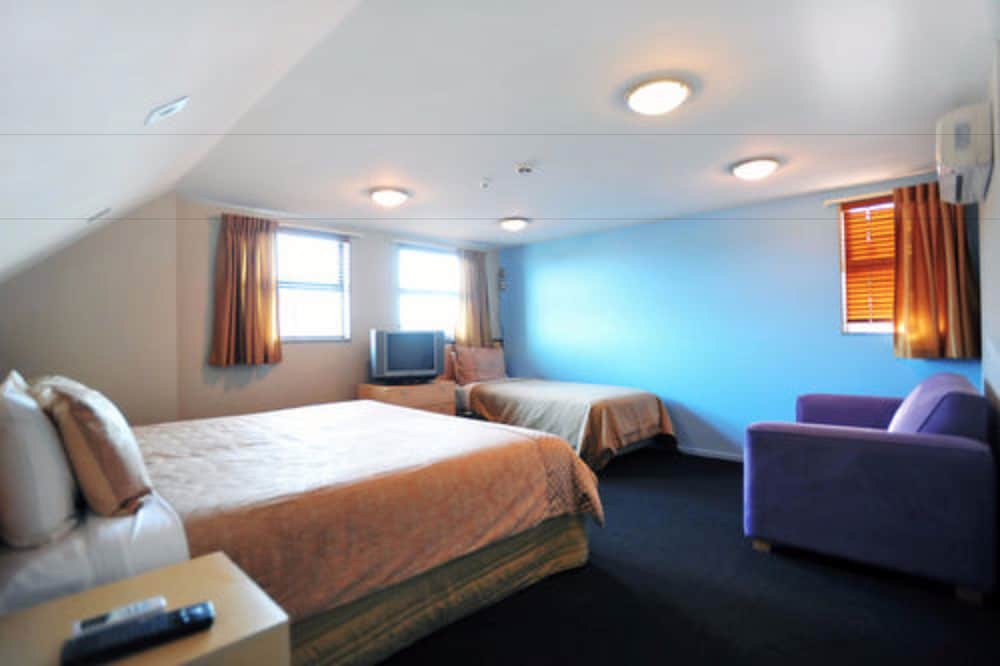 Standard Suite, 2 Bedrooms, Non Smoking, Kitchenette (Emirates Special  5) photo 1