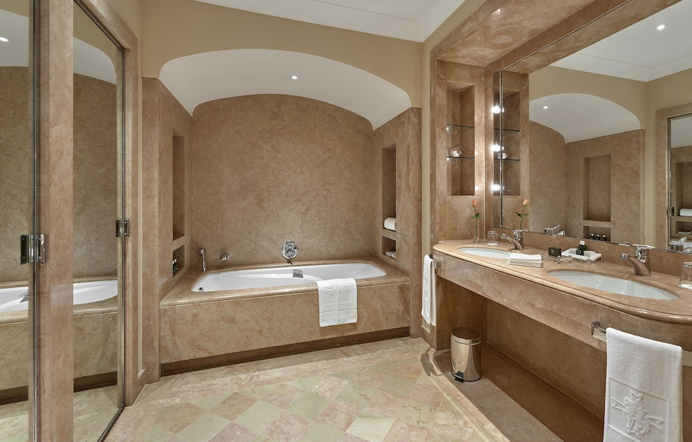Junior Suite - Photo 3