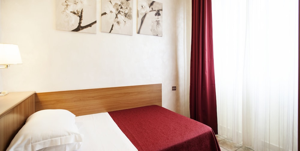 Single Room photo 1