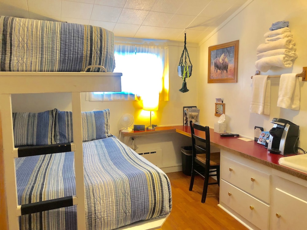 European Style Rm # 4 (Shared Bath) (1 double bed with twin bunk above, upstairs)