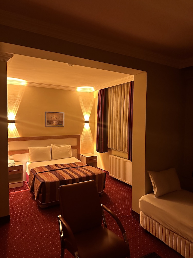 Standard Room, Multiple Beds photo 1