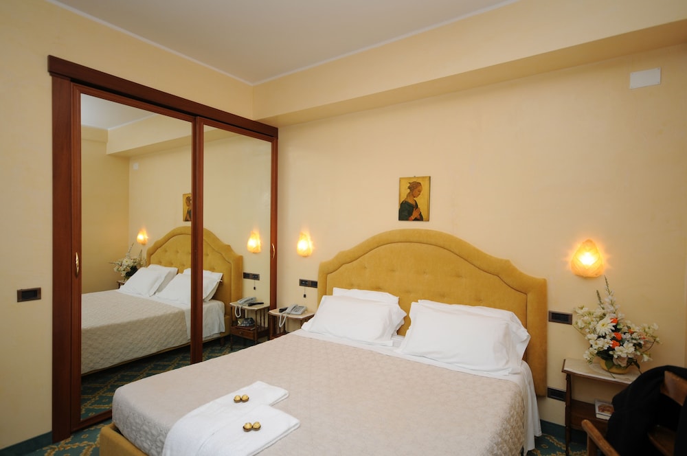 Quadruple Room photo 2