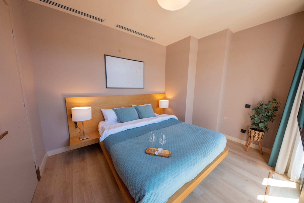 Apartment, 2 Bedrooms, City View