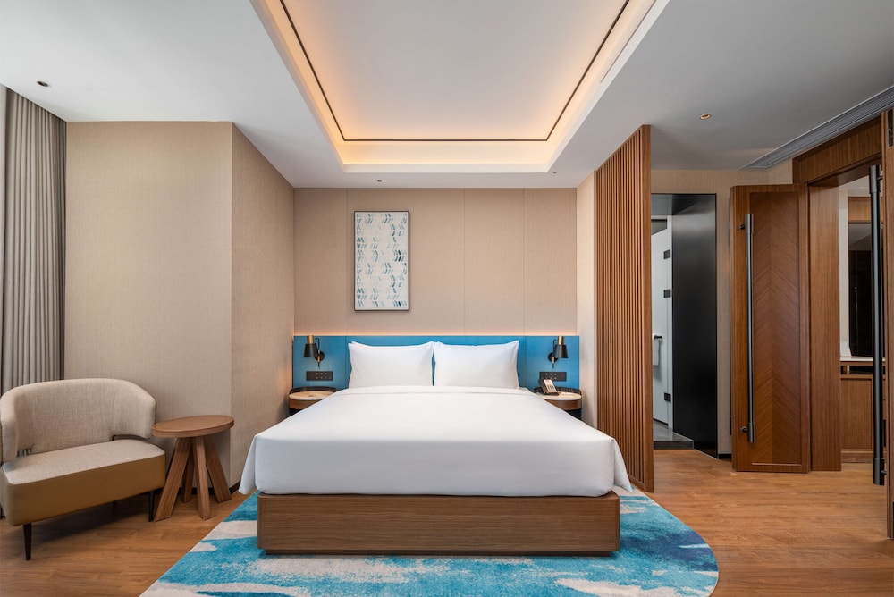 Deluxe Suite, 1 King Bed