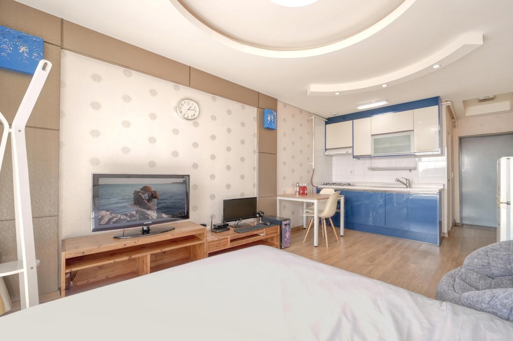 Basic Room, 1 Bedroom (Couple B ( F2 )) photo 2