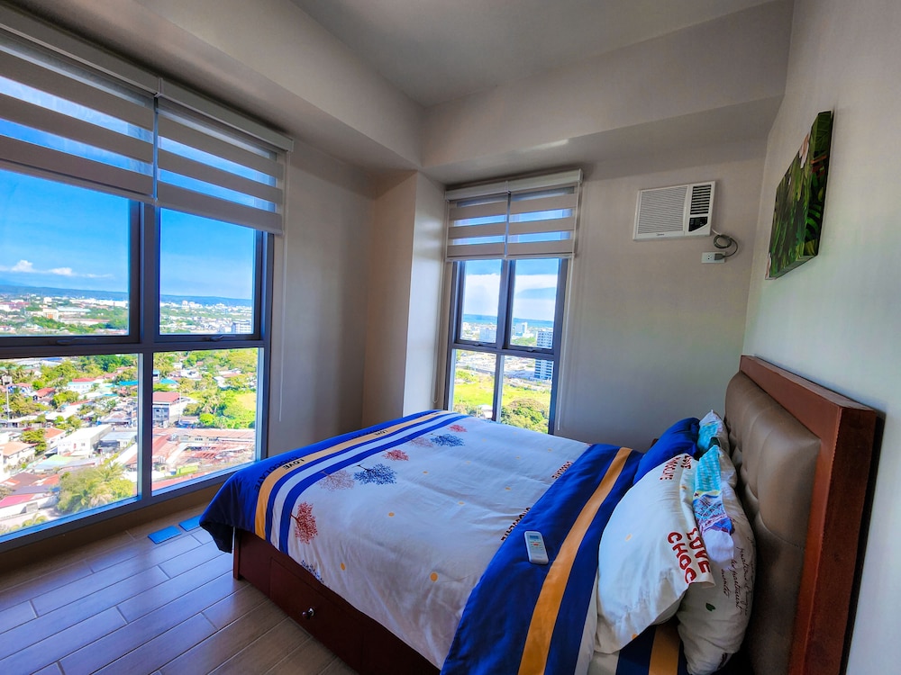 Premium Condo, 2 Bedrooms, Pool View photo 3