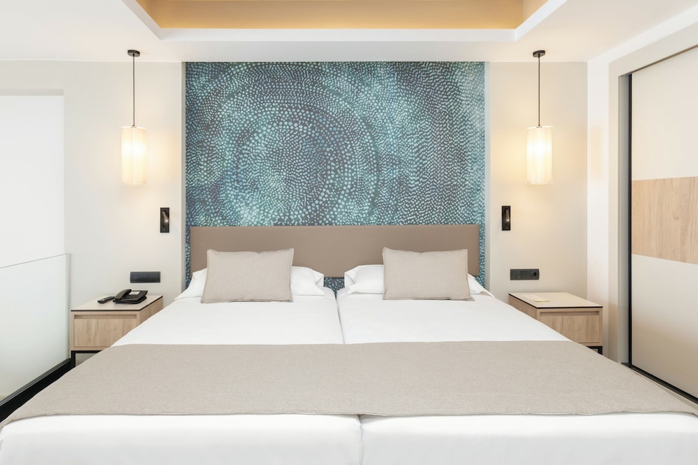 Double Room, Balcony, Ocean View - Photo 4