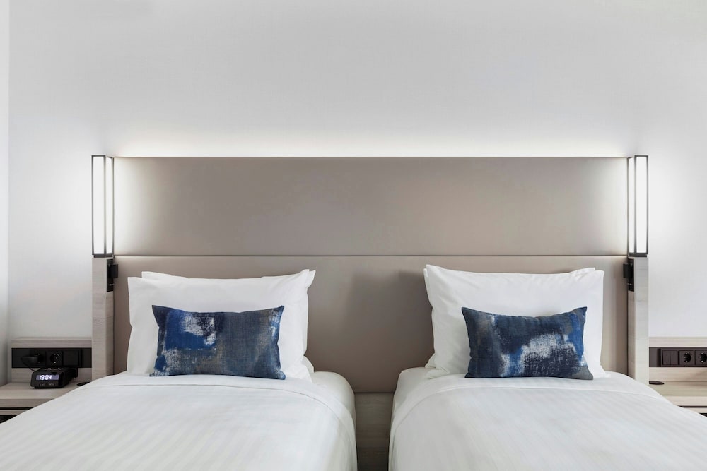 Room, 2 Twin Beds - Photo 1