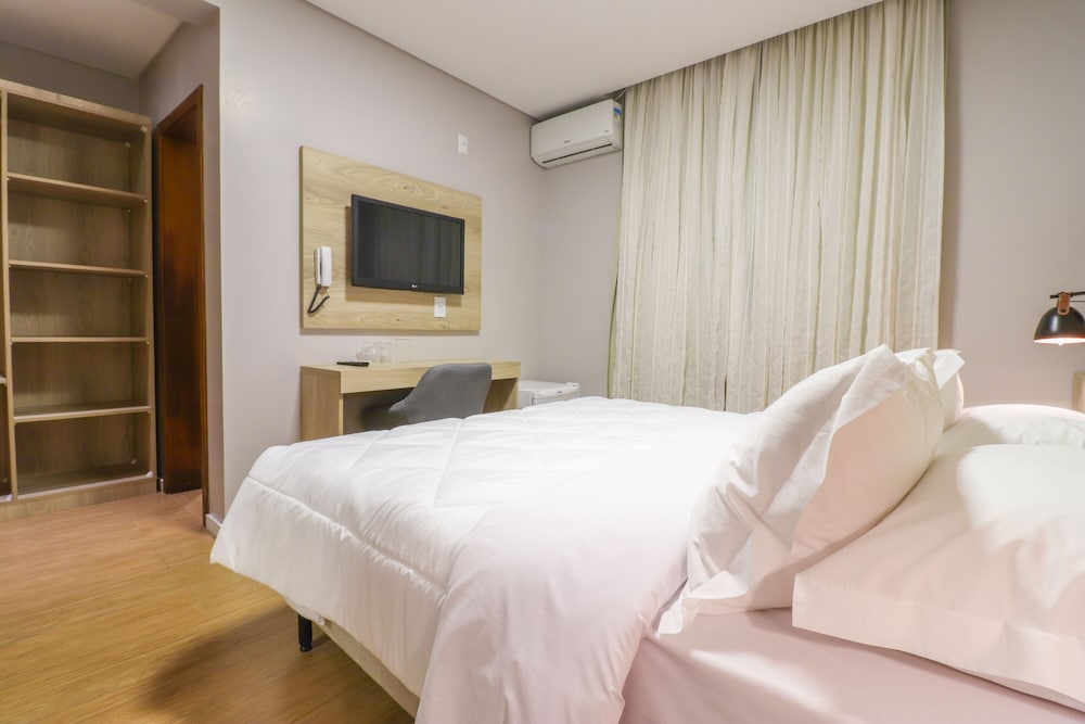 Economy Triple Room photo 1
