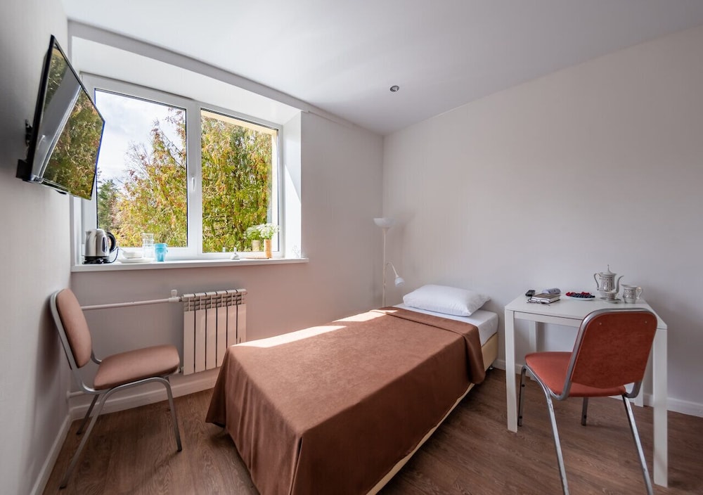 Single Room, Shared Bathroom