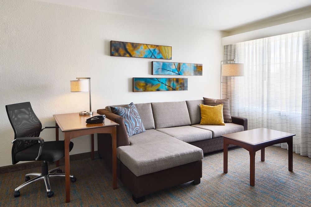 Suite, 1 Double Bed - Photo 5