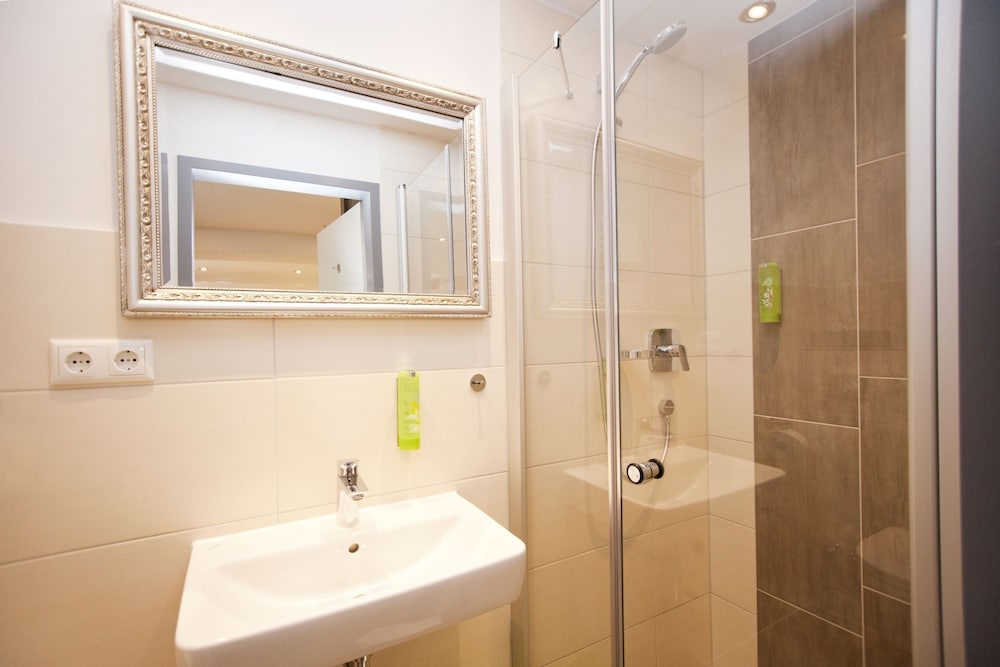 Business Double Room photo 3