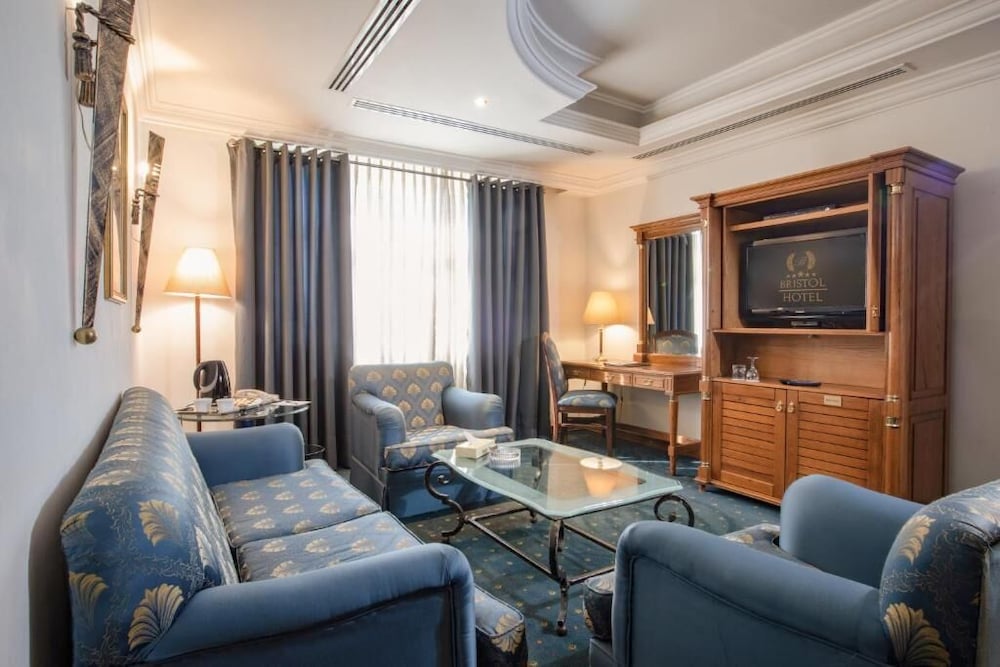 Bristol Suite - Photo 3