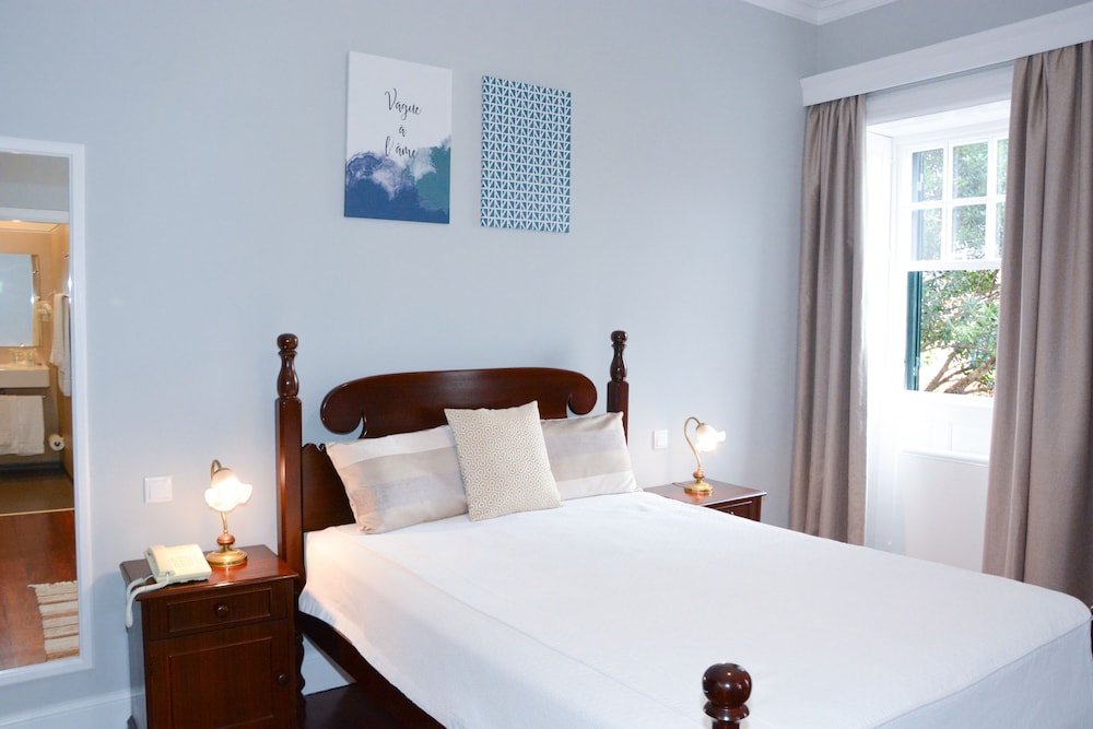 Double or Twin Room - Photo 13