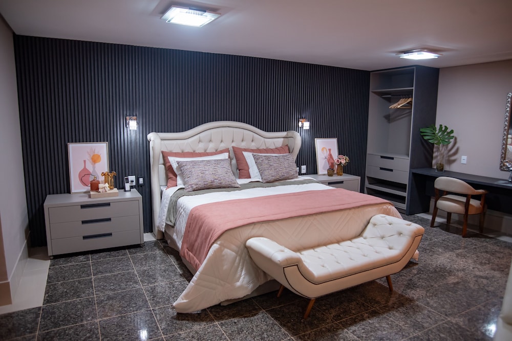 Luxury Suite photo 1