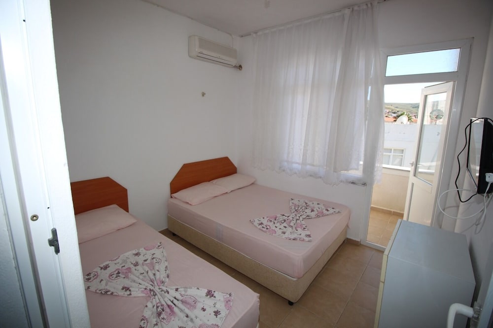 Standard Quadruple Room, 2 Bedrooms, Garden View photo 1