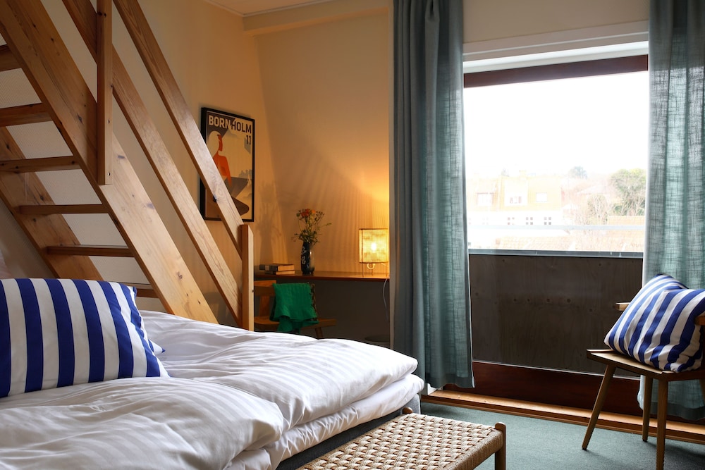 Basic Quadruple Room
