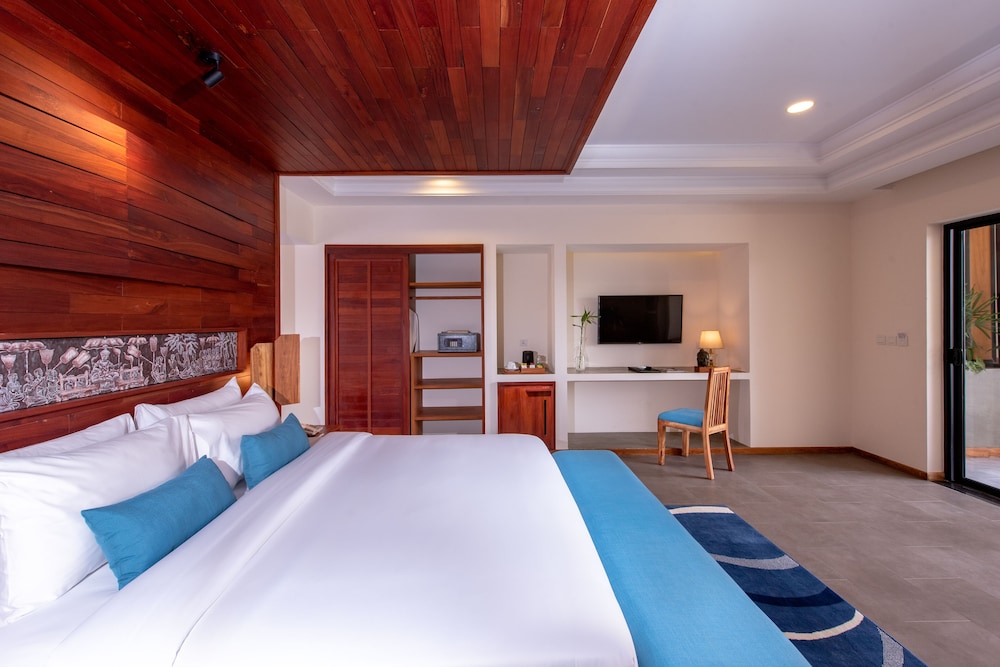 Premier Suite Double with Balcony photo 3