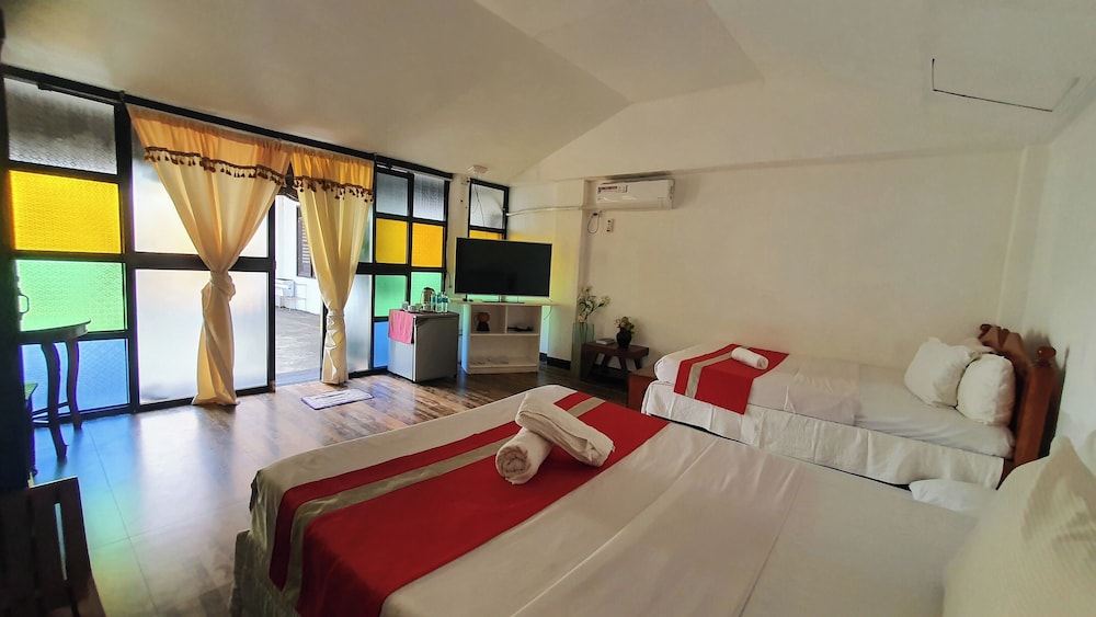 Evangeline Suites for 4 photo 1