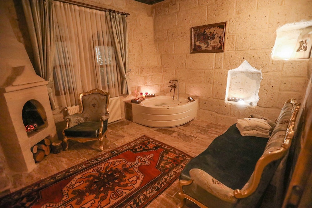 Tugra Deluxe Suite - Photo 10