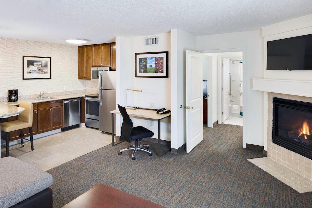 Executive Suite, 1 Bedroom, Fireplace