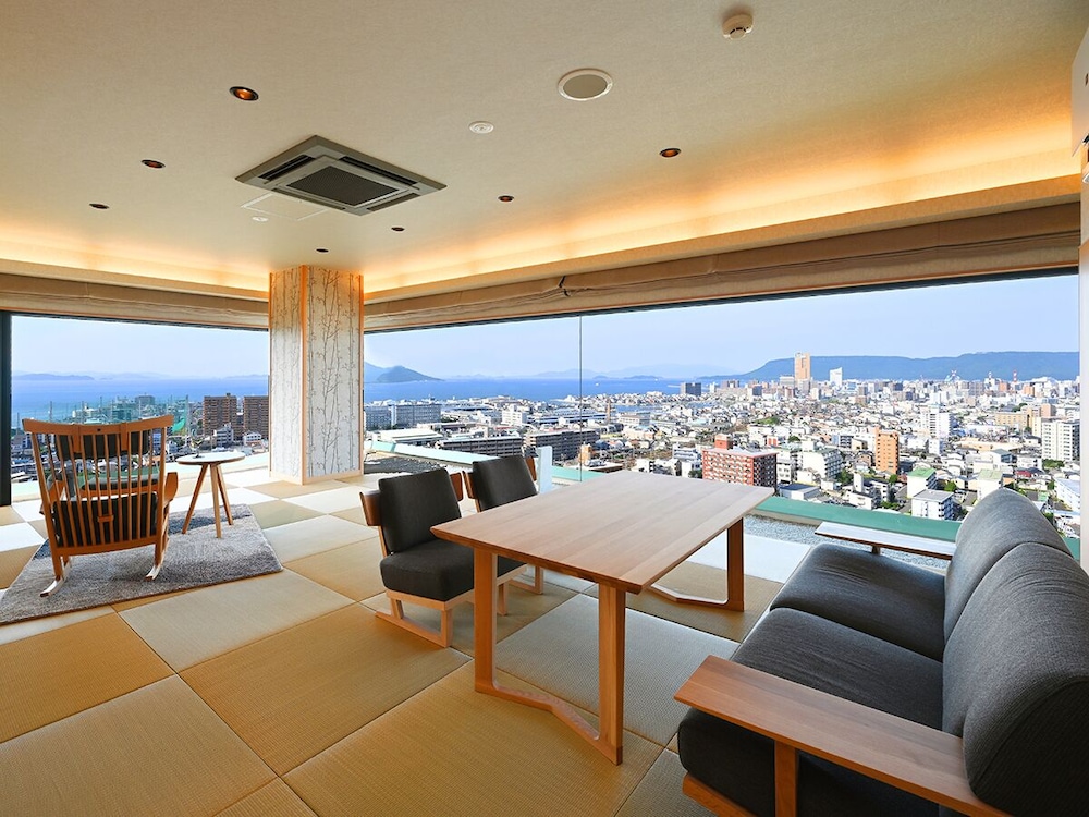 Premium Suite with Setouchi Ocean view and Onsen Spa photo 3