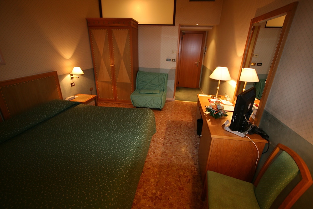 Double Room Single Use