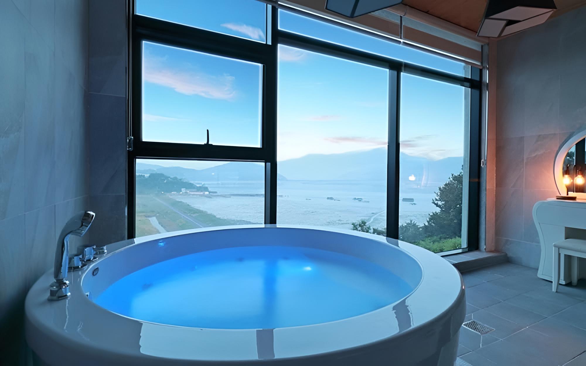 Room (Room 103 (Double layer Spa)) - Photo 2