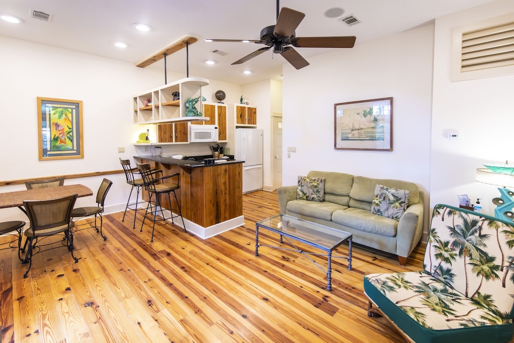 Deluxe Apartment (Flat Four)