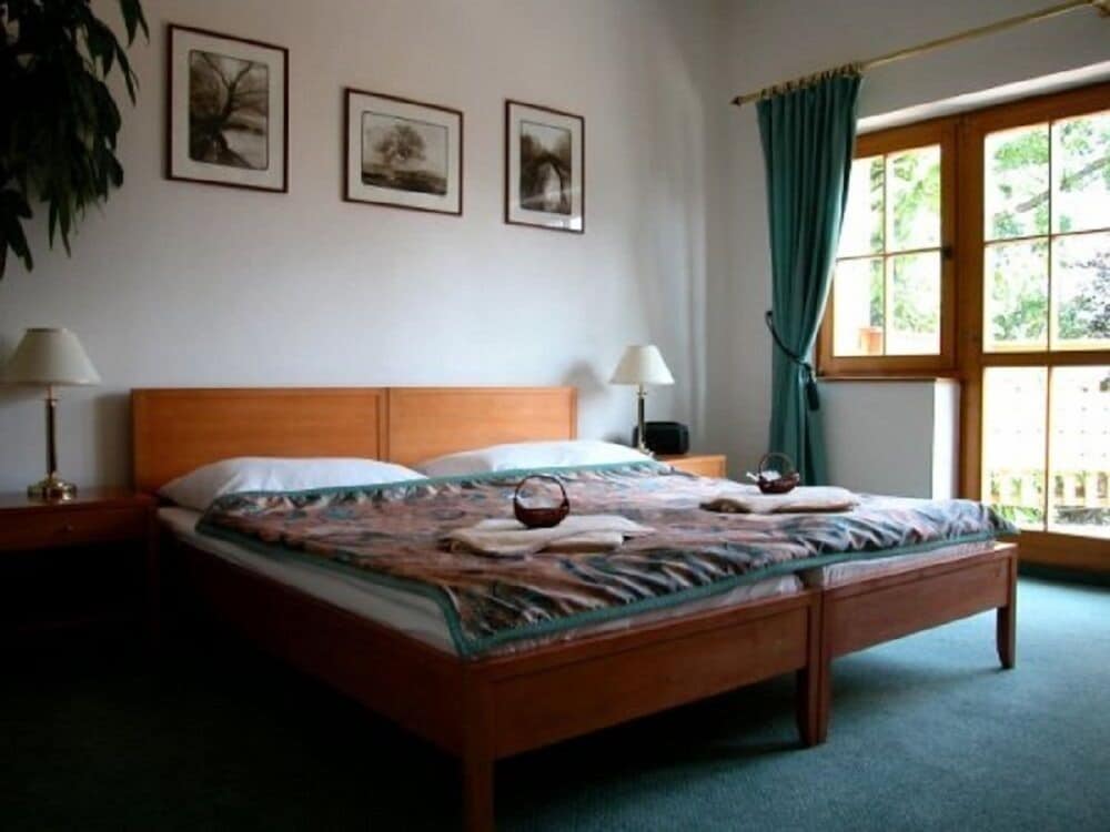 Design Double Room, Hill View photo 2