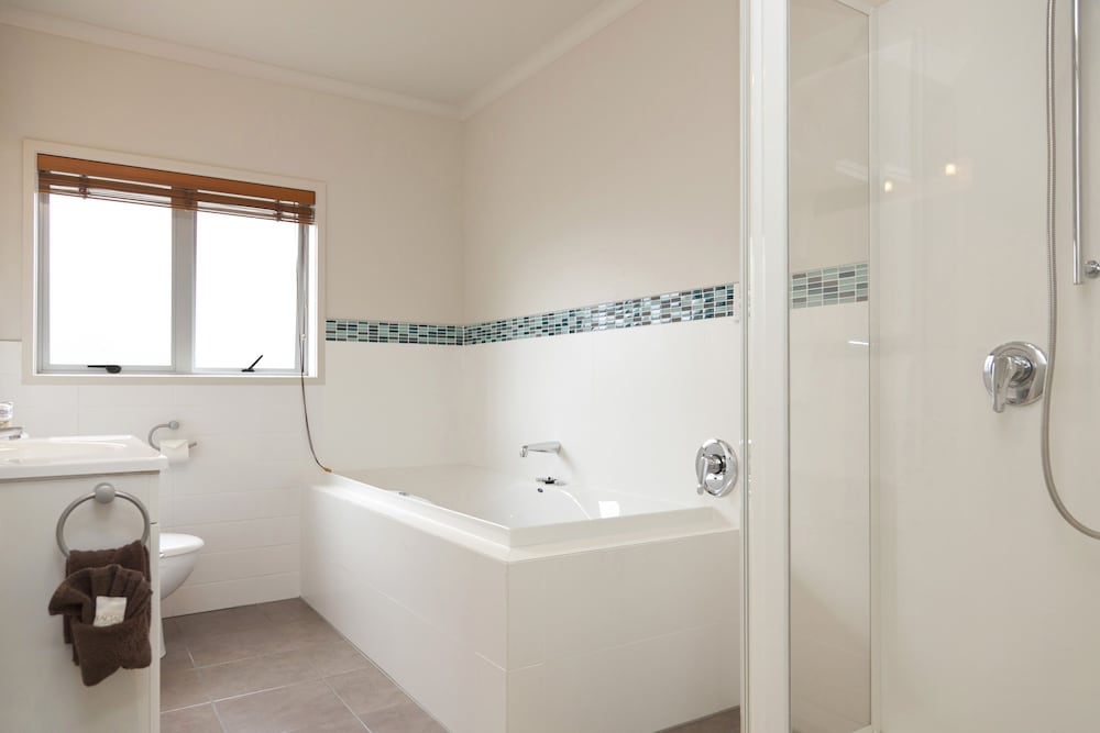 Standard Apartment, 2 Bedrooms - Photo 2