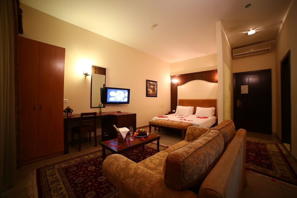 Executive Suite photo 1