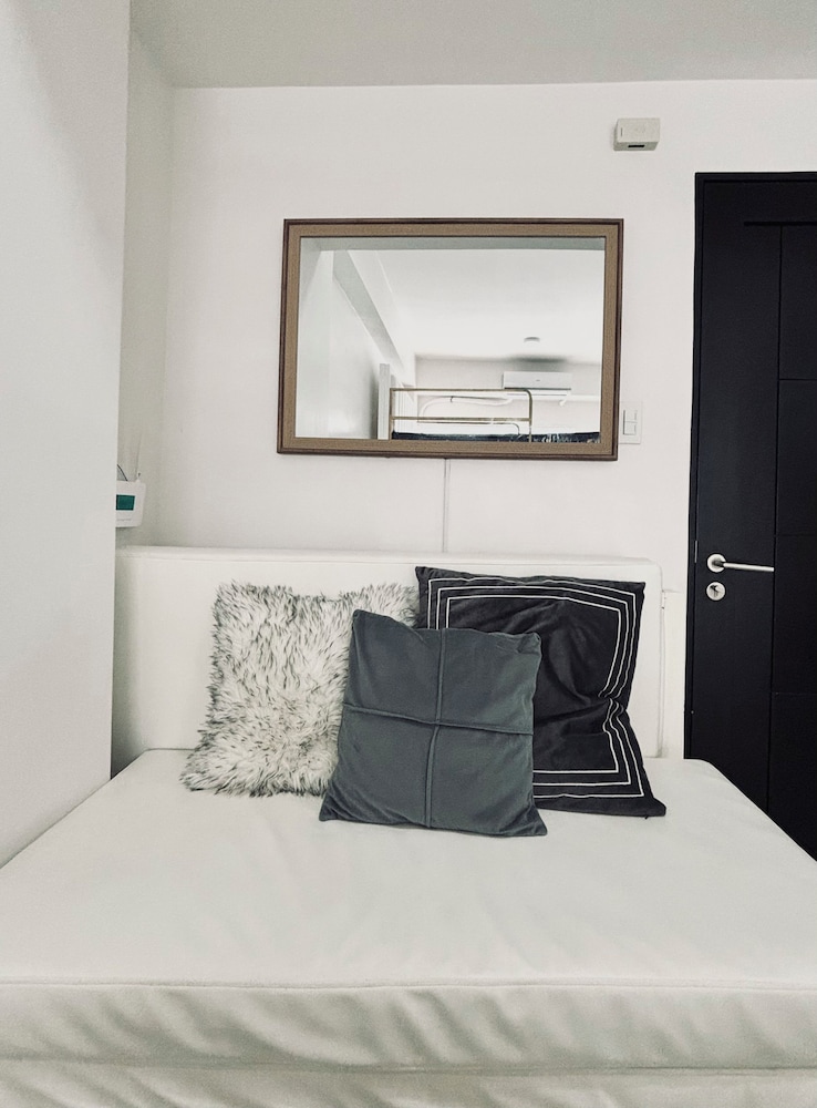 Condo, 1 Bedroom, Balcony, Garden View