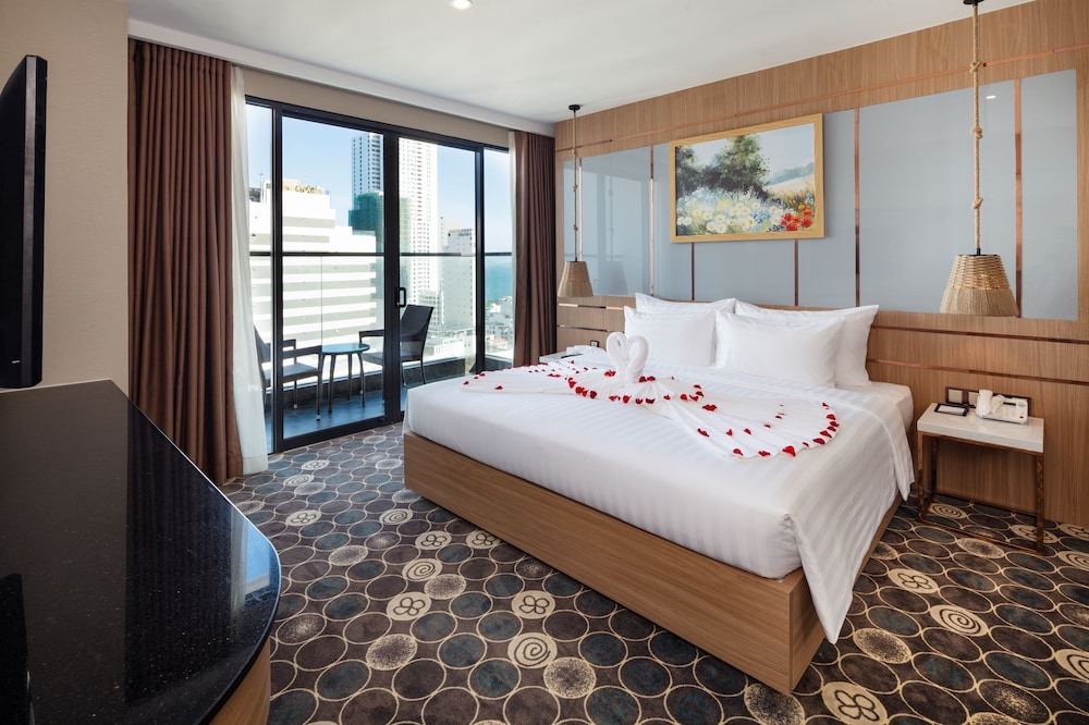 Executive Suite, Balcony - Photo 14