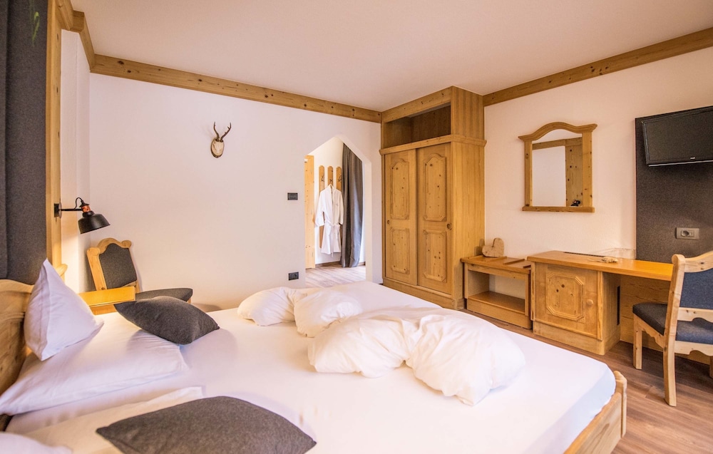 Comfort Double Room, 1 Bedroom, Mountain View (Lucia) photo 2