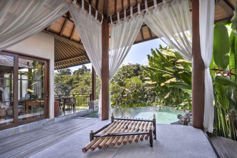 1 Bedroom Villa with Private Pool - Photo 8