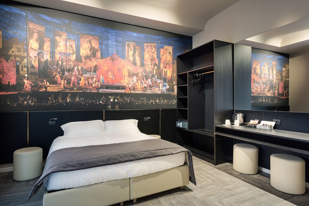 Deluxe Double or Twin Room (N.1)