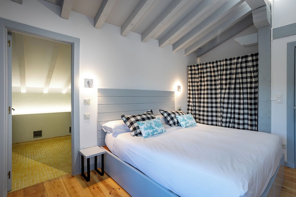 Panoramic Double Room, Balcony, Garden View photo 2