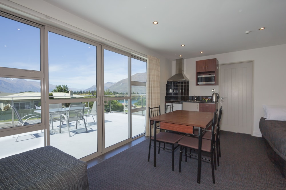 Apartment, 2 Bedrooms, Mountain View photo 2