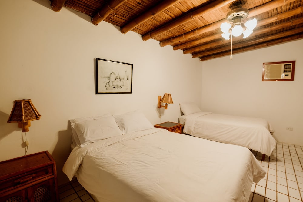 Basic Twin Room