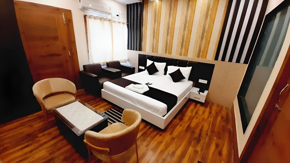 Super Deluxe Room