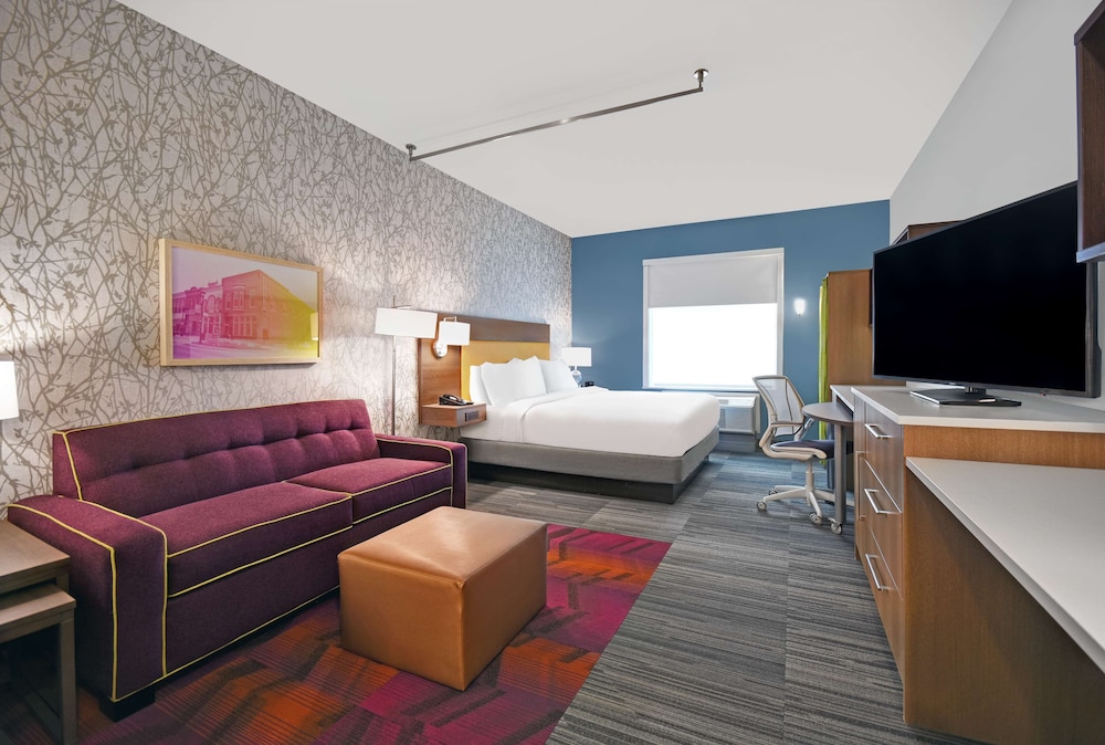 Studio, 1 King Bed, Accessible, Non Smoking (Hearing)