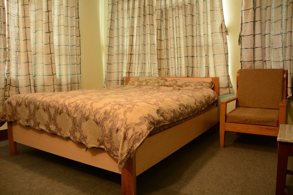 Basic Apartment photo 3