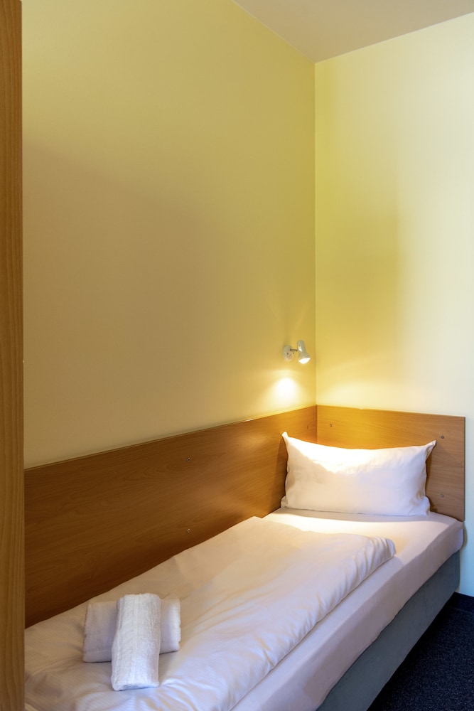 Triple Room - Photo 5