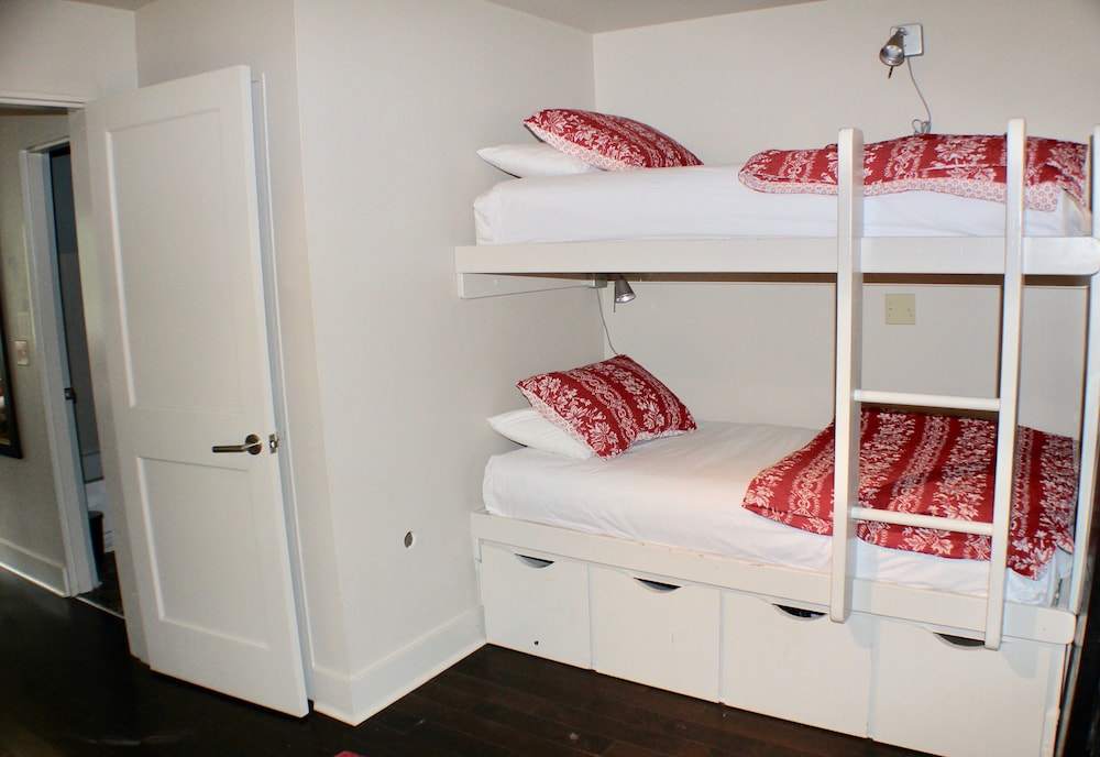 516 Preferred 1 Bedroom Unit