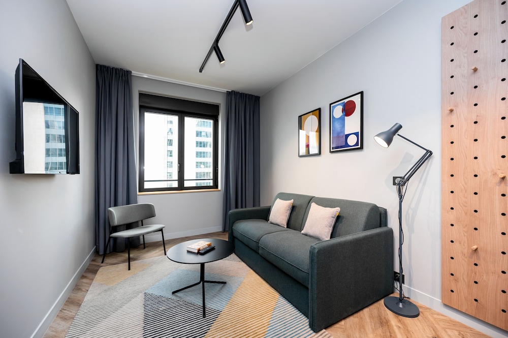 One Bedroom Apartment - Photo 7