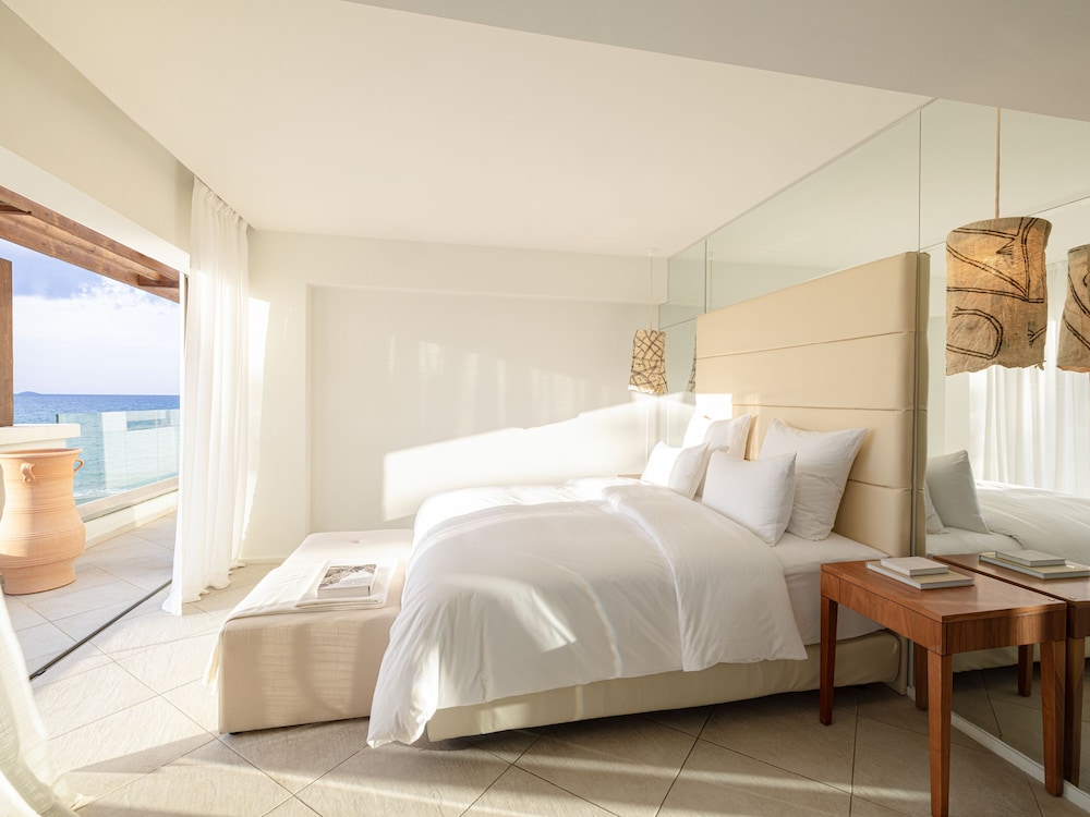 Luxury Room, Side Sea View or Lagoon View